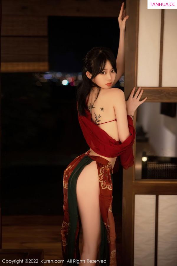 小奶瓶呜呜  [XiuRen]高清写真图 2022.08.25 No.5527 奶瓶第46张图片